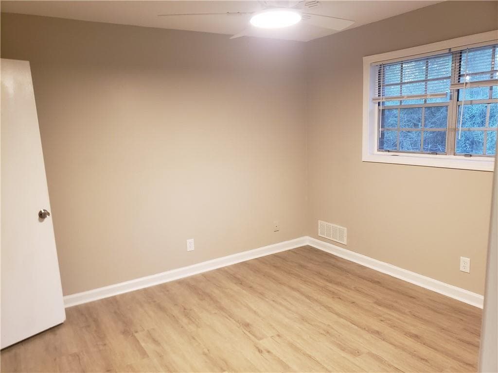 2 bedroom, 1 bathroom single family residence for rent at 4911 Valley Dale Drive, Lilburn, GA 30047 for $1,699 a month — photo 7