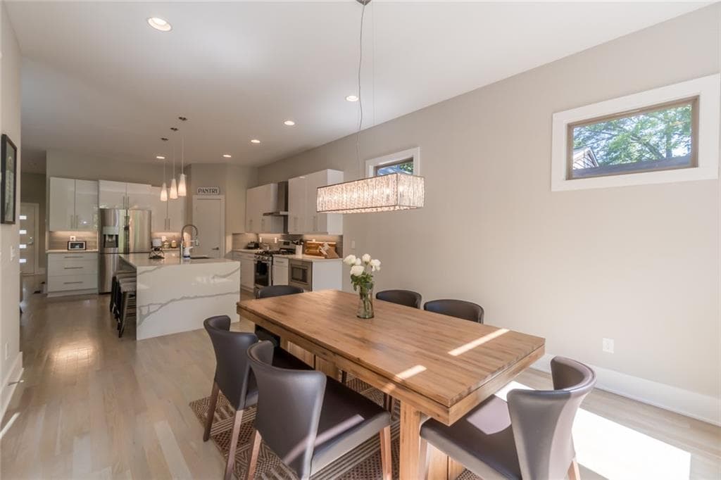 5 bedroom, 4 bathroom, 3,065 sq ft single family residence for sale at 406 E Side Avenue, Atlanta, GA 30316 — photo 3