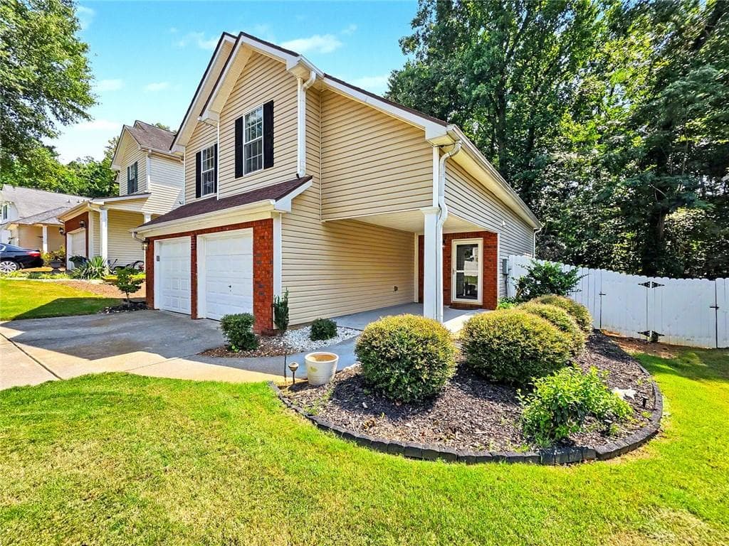 3 bedroom, 3 bathroom, 1,564 sq ft single family residence for rent at 3235 Liberty Commons Drive, Kennesaw, GA 30144 for $2,250 a month — photo 2