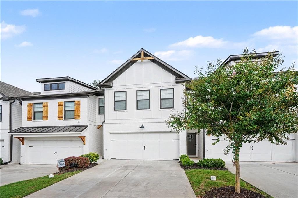3 bedroom, 3 bathroom, 1,774 sq ft townhouse for sale at 19 Steelwood Drive Middle, Winder, GA 30680