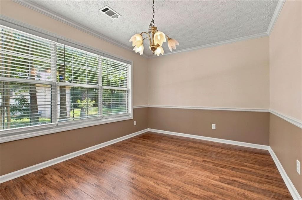 4 bedroom, 3 bathroom, 2,900 sq ft single family residence for sale at 9878 Point View Drive, Jonesboro, GA 30238 — photo 8