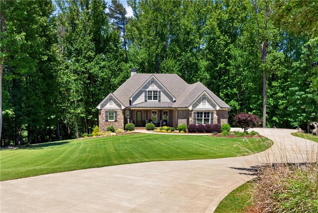 4 bedroom, 4 bathroom, 4,726 sq ft single family residence under contract at 3955 Ineal Drive, Cumming, GA 30028
