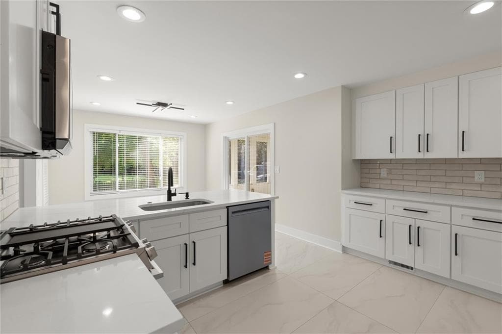 4 bedroom, 2 bathroom single family residence for rent at 404 Way Bridge Court, Kennesaw, GA 30144 for $2,950 a month — photo 9