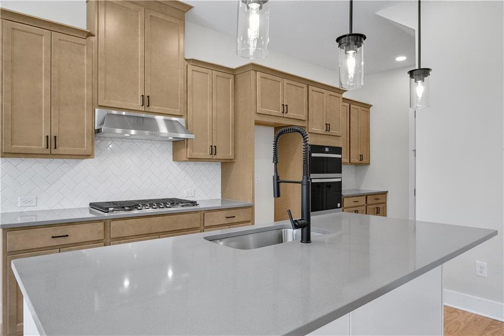 2 bedroom, 4 bathroom, 2,037 sq ft townhouse under contract at 3885 Sunburst Lane, Cumming, GA 30028