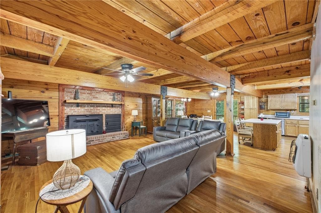 3 bedroom, 4 bathroom, 2,436 sq ft single family residence for sale at 206 Henson Road, Cave Spring, GA 30124 — photo 5