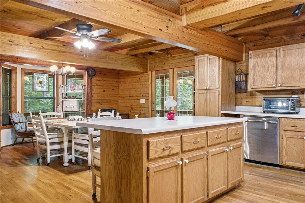3 bedroom, 4 bathroom, 2,436 sq ft single family residence for sale at 206 Henson Road, Cave Spring, GA 30124 — photo 10