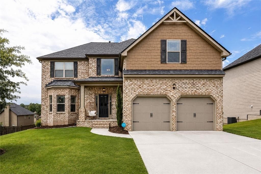 5 bedroom, 4 bathroom, 4,195 sq ft single family residence under contract at 3769 Lake End Drive, Loganville, GA 30052 — photo 2