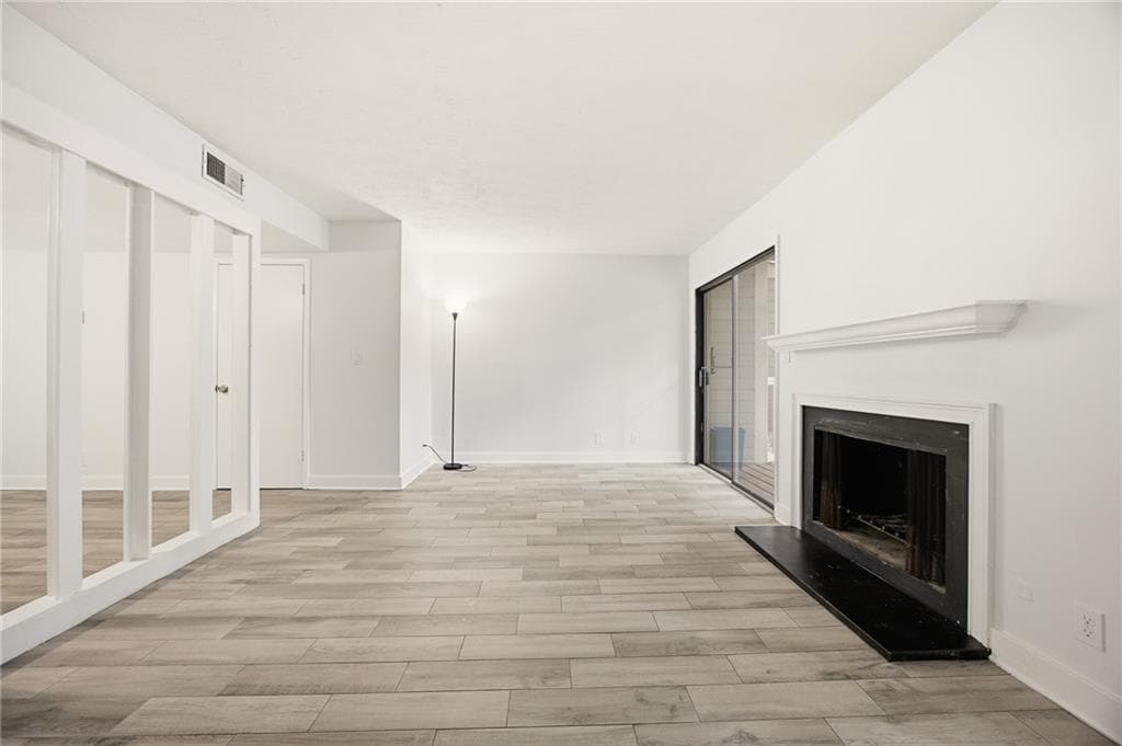 2 bedroom, 3 bathroom, 1,318 sq ft condominium for sale at 2912 Torreya Way, Marietta, GA 30067 — photo 6