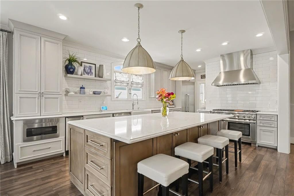 4 bedroom, 4 bathroom, 4,468 sq ft single family residence for sale at 288 Walnut Path, Marietta, GA 30064 — photo 2