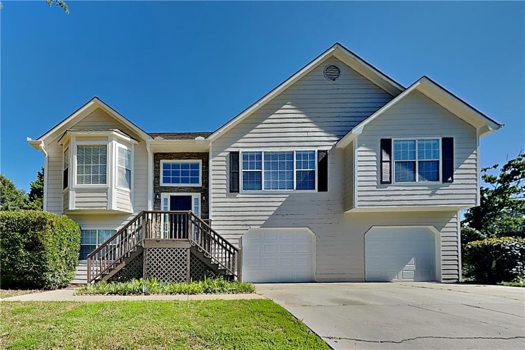 3 bedroom, 2 bathroom, 1,970 sq ft single family residence for rent at 4504 Rushing Wind Court, Powder Springs, GA 30127 for $2,000 a month — photo 1 of 23