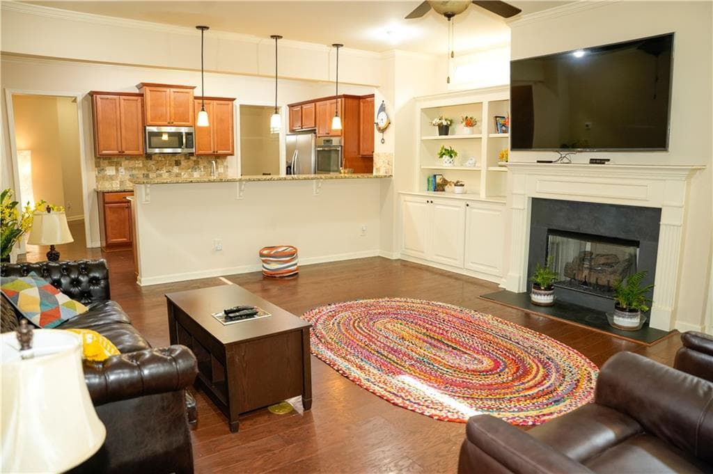4 bedroom, 4 bathroom, 2,601 sq ft single family residence for sale at 8445 Village School Drive, Cumming, GA 30041 — photo 9