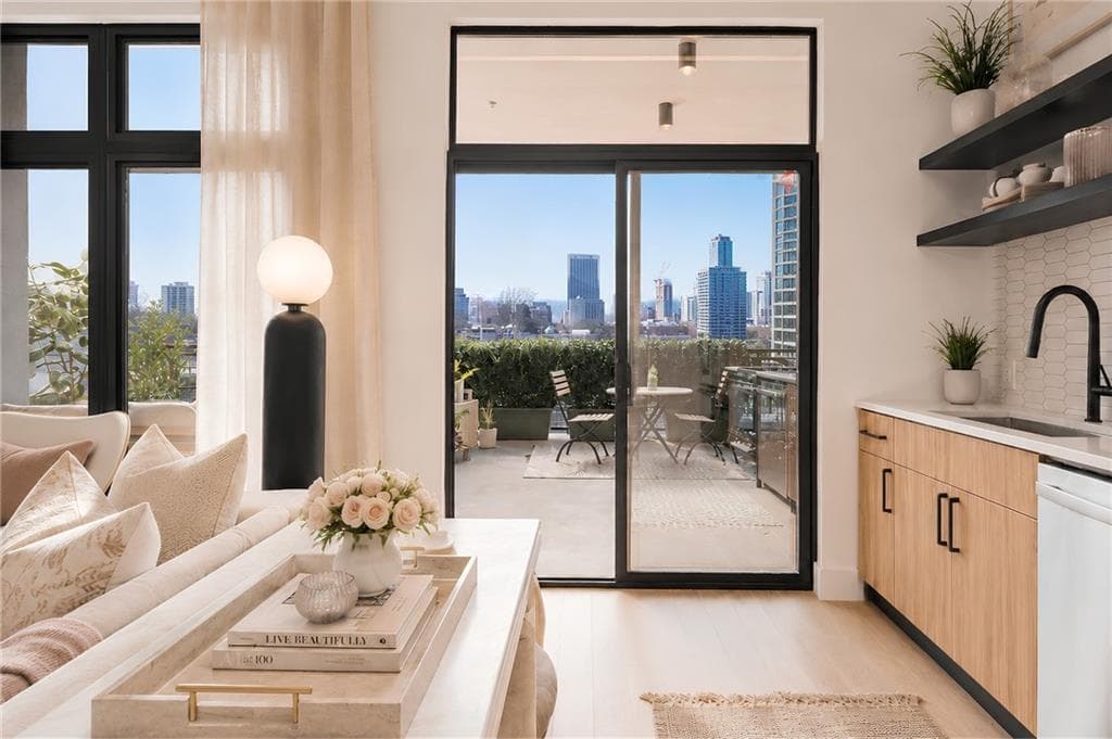 1 bedroom, 1 bathroom, 630 sq ft condominium for sale at 567 Ponce De Leon Avenue 605, Atlanta, GA 30308 — photo 5