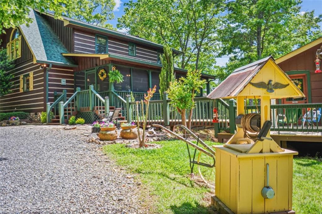 4 bedroom, 3 bathroom, 2,448 sq ft single family residence for sale at 108 Wilscot Valley Drive, Morganton, GA 30560 — photo 2