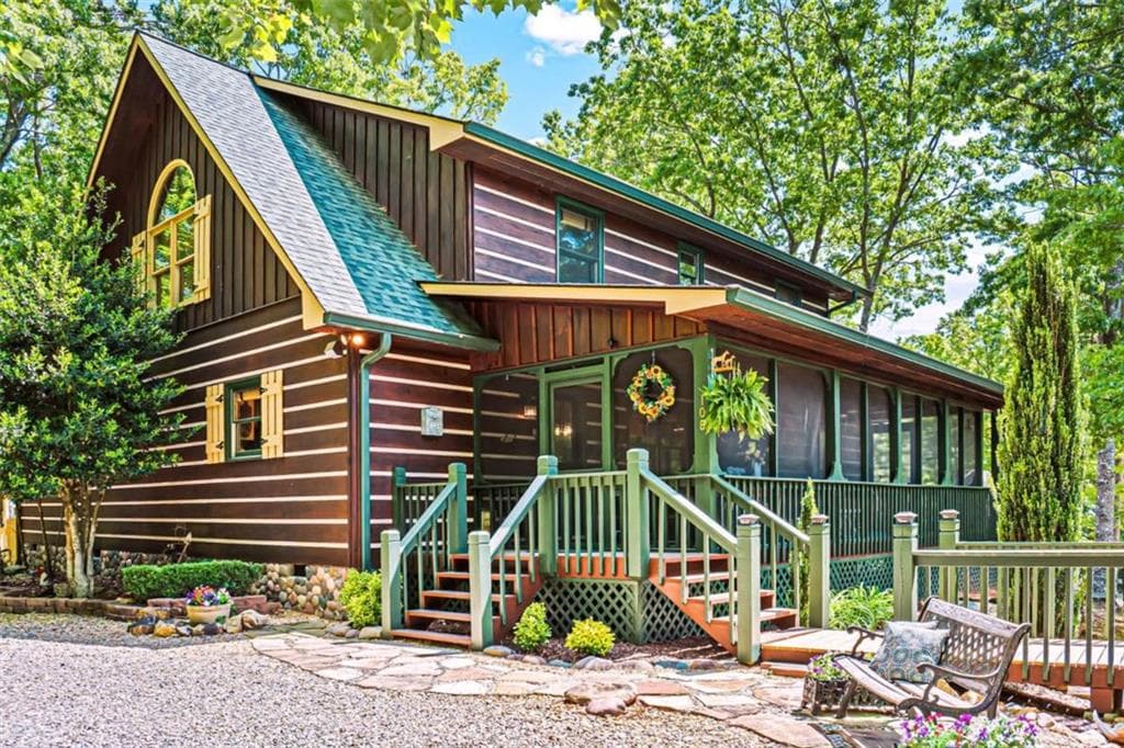 4 bedroom, 3 bathroom, 2,448 sq ft single family residence for sale at 108 Wilscot Valley Drive, Morganton, GA 30560 — photo 4
