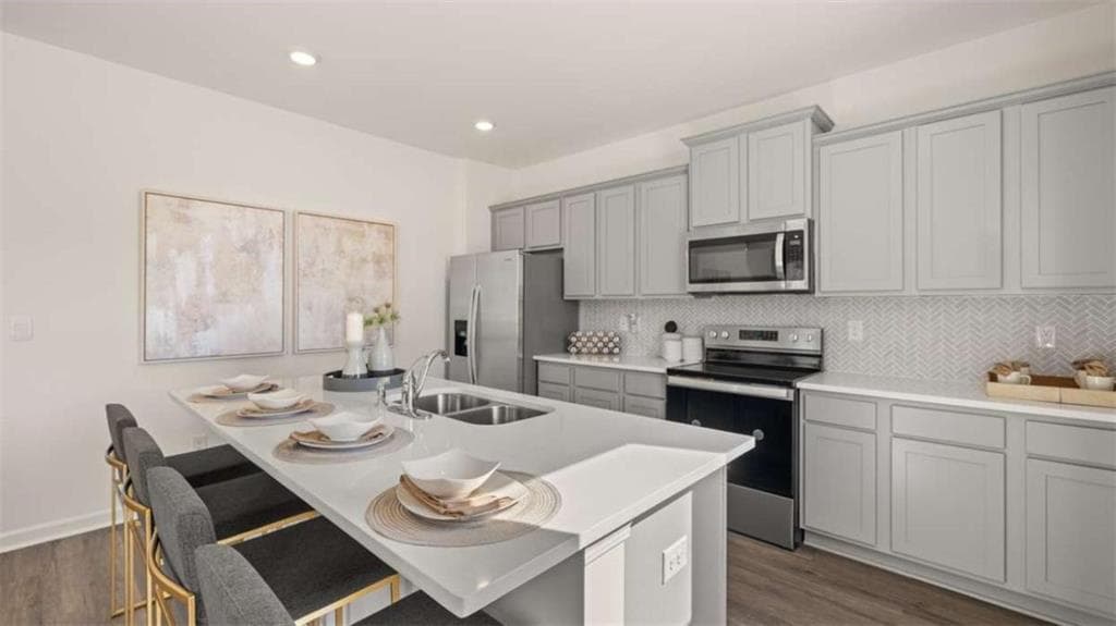 4 bedroom, 3 bathroom, 2,338 sq ft single family residence for sale at 166 White Spruce Way, Newnan, GA 30265 — photo 2