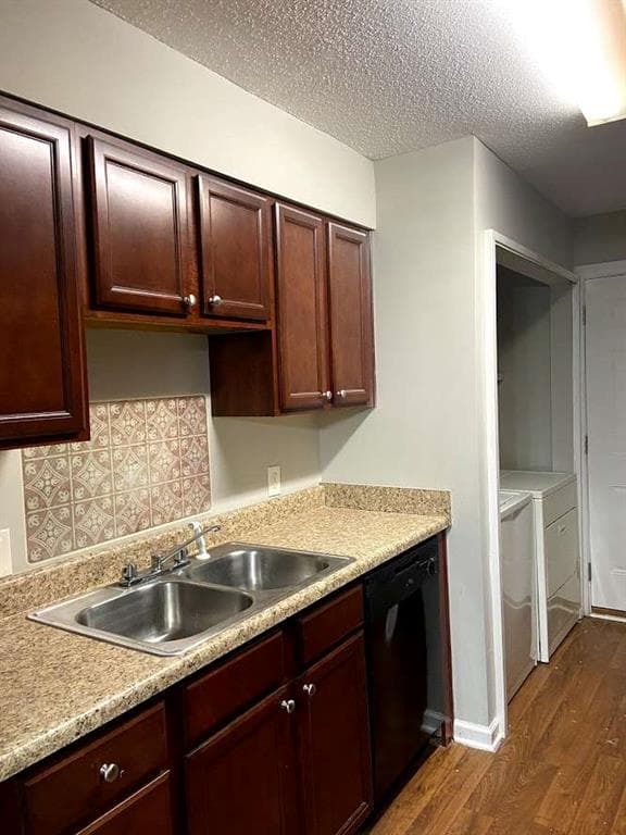 2 bedroom, 2 bathroom, 1,376 sq ft condominium for sale at 71 Place Fontaine, Lithonia, GA 30038 — photo 4