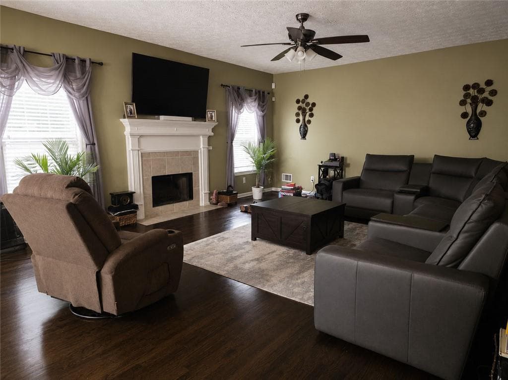 5 bedroom, 4 bathroom, 5,243 sq ft single family residence under contract at 150 Adrians Lane, Covington, GA 30016 — photo 9