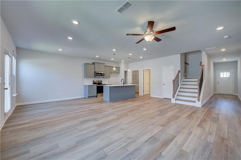 3 bedroom, 3 bathroom, 1,719 sq ft condominium for sale at 663 Treasure Drive, Stockbridge, GA 30281 — photo 6