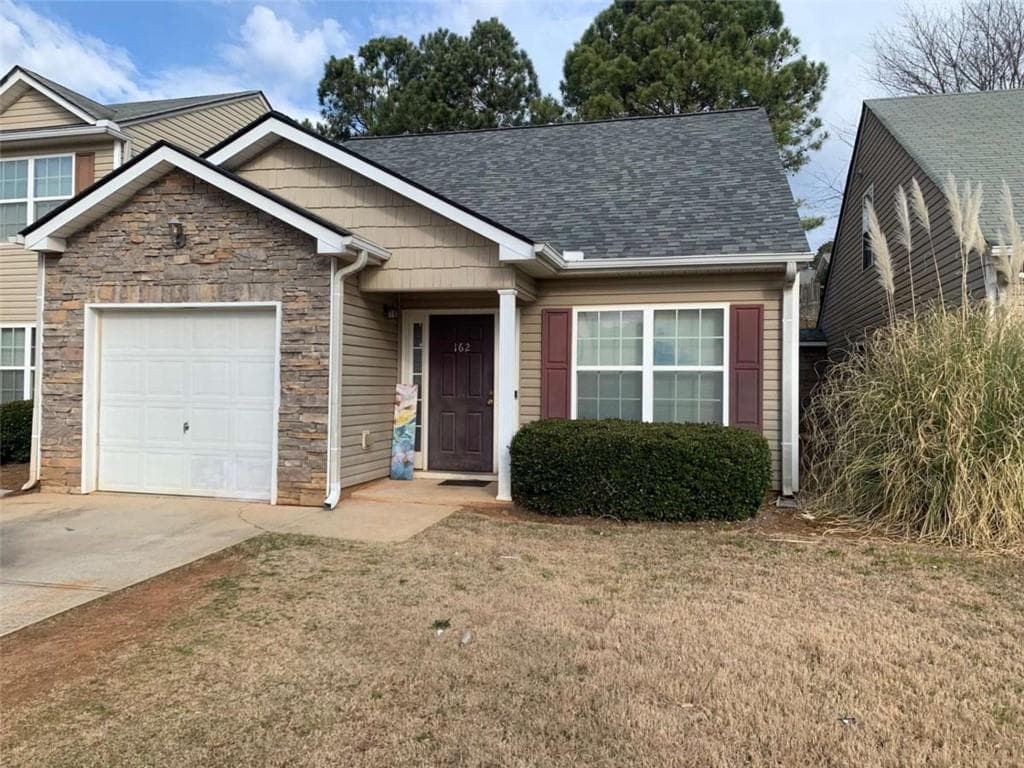 3 bedroom, 3 bathroom, 1,348 sq ft single family residence for sale at 162 Alton Circle, Villa Rica, GA 30180 — photo 1 of 1