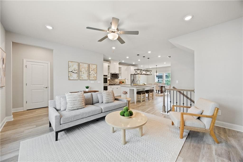 4 bedroom, 4 bathroom, 2,175 sq ft townhouse for sale at 504 Hampton Crossing, Woodstock, GA 30188 — photo 7