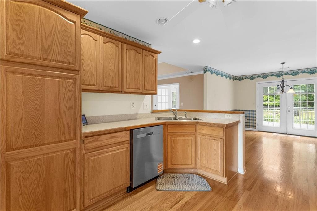 4 bedroom, 4 bathroom, 3,449 sq ft single family residence for sale at 1104 Megan Farms Drive, Lawrenceville, GA 30045 — photo 8