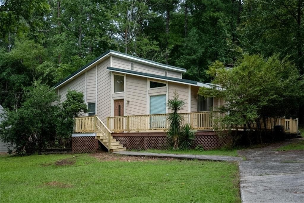 2 bedroom, 2 bathroom, 1,125 sq ft single family residence for sale at 5479 Southern Drive, Villa Rica, GA 30180 — photo 1 of 19