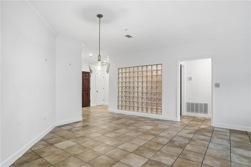 2 bedroom, 2 bathroom, 1,645 sq ft condominium for sale at 5350 Brooke Ridge Drive, Dunwoody, GA 30338 — photo 5