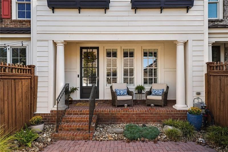 3 bedroom, 3 bathroom, 2,164 sq ft condominium sold at 6088 Holly Park Lane, Mableton, GA 30126