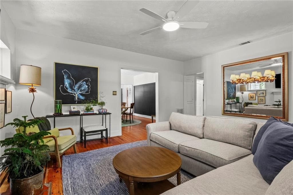 2 bedroom, 2 bathroom, 1,485 sq ft single family residence under contract at 1402 Carter Road, Decatur, GA 30030 — photo 5