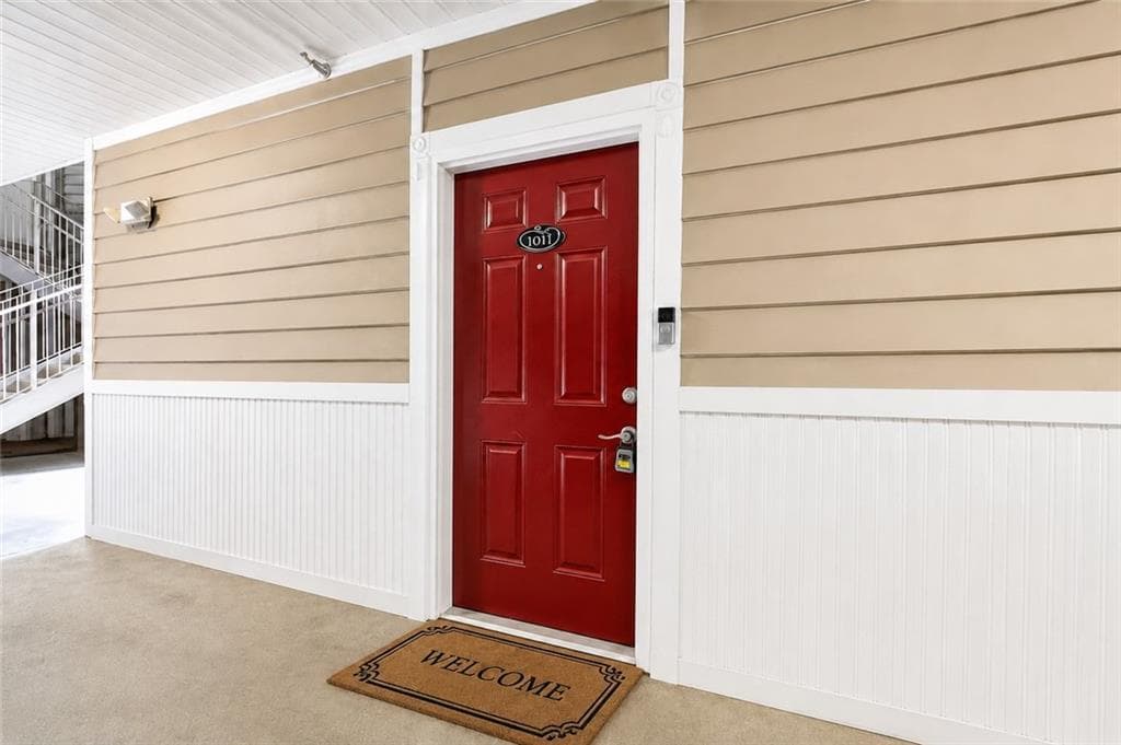 1 bedroom, 1 bathroom, 784 sq ft condominium for sale at 2700 Pine Tree Road 1011, Atlanta, GA 30324 — photo 2