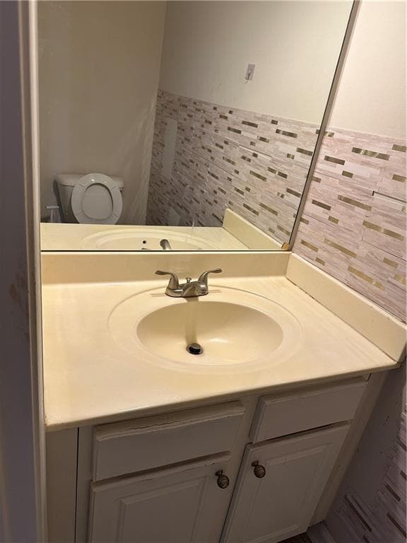 4 bedroom, 3 bathroom, 2,253 sq ft single family residence for rent at 7235 Treyburn Drive, Cumming, GA 30041 for $2,900 a month — photo 9