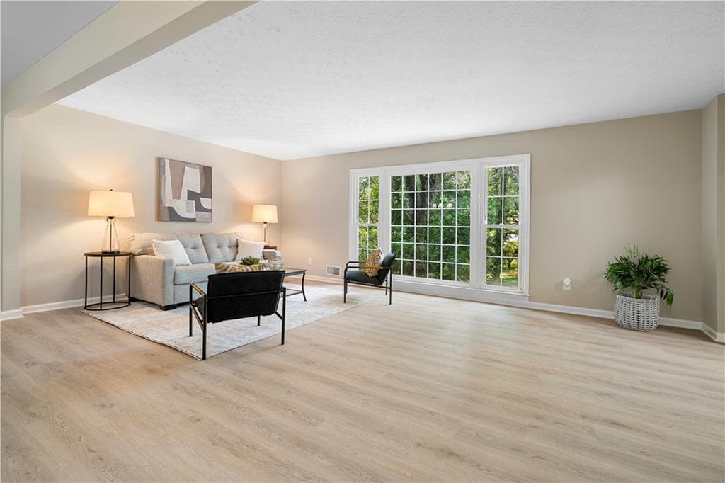 3 bedroom, 3 bathroom, 2,597 sq ft single family residence for sale at 1973 Pine Tree Trail, Gainesville, GA 30501 — photo 3