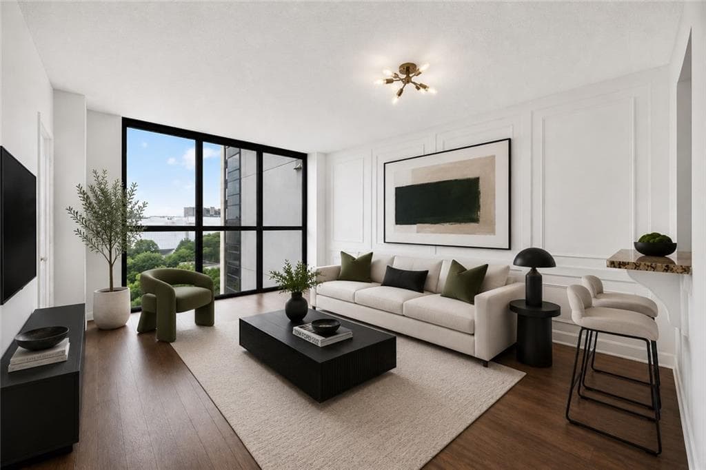 1 bedroom, 1 bathroom, 645 sq ft condominium for sale at 1280 W Peachtree Street 1710, Atlanta, GA 30309
