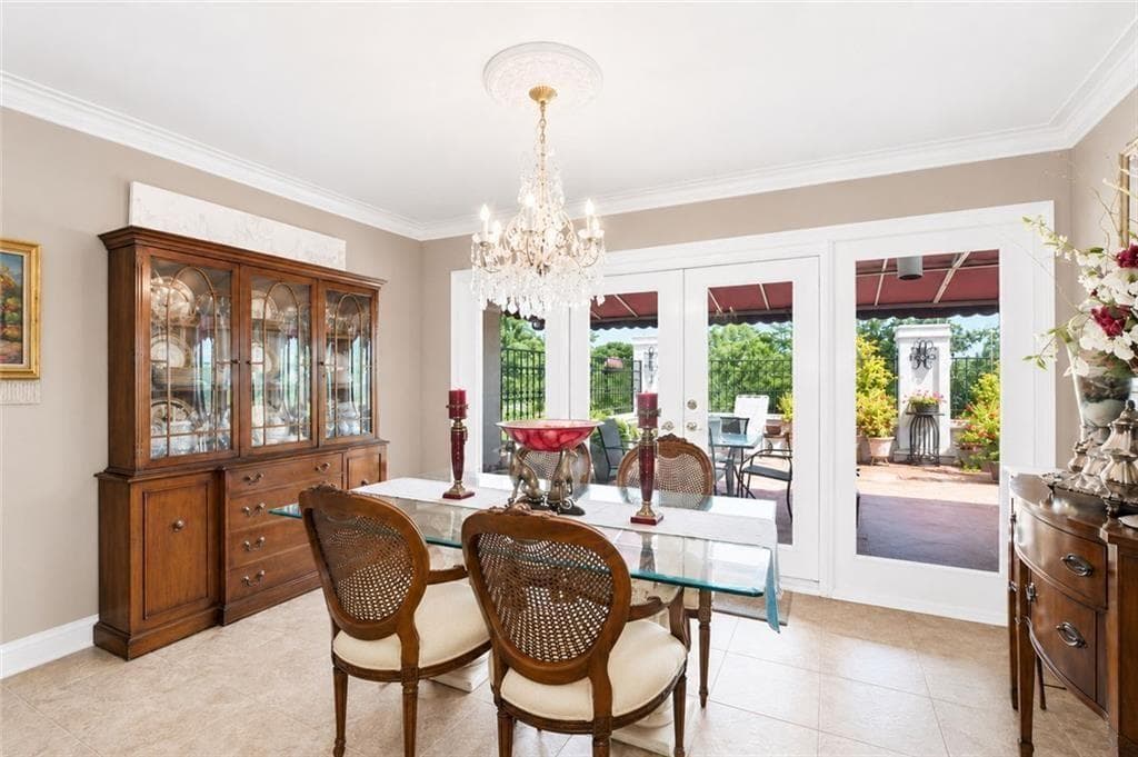 3 bedroom, 3 bathroom, 3,000 sq ft condominium for sale at 3648 Peachtree Road 4S, Atlanta, GA 30319 — photo 5