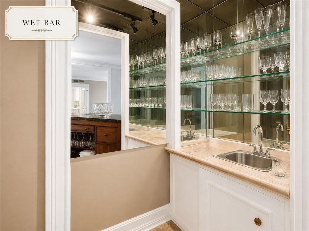 3 bedroom, 3 bathroom, 3,000 sq ft condominium for sale at 3648 Peachtree Road 4S, Atlanta, GA 30319 — photo 6