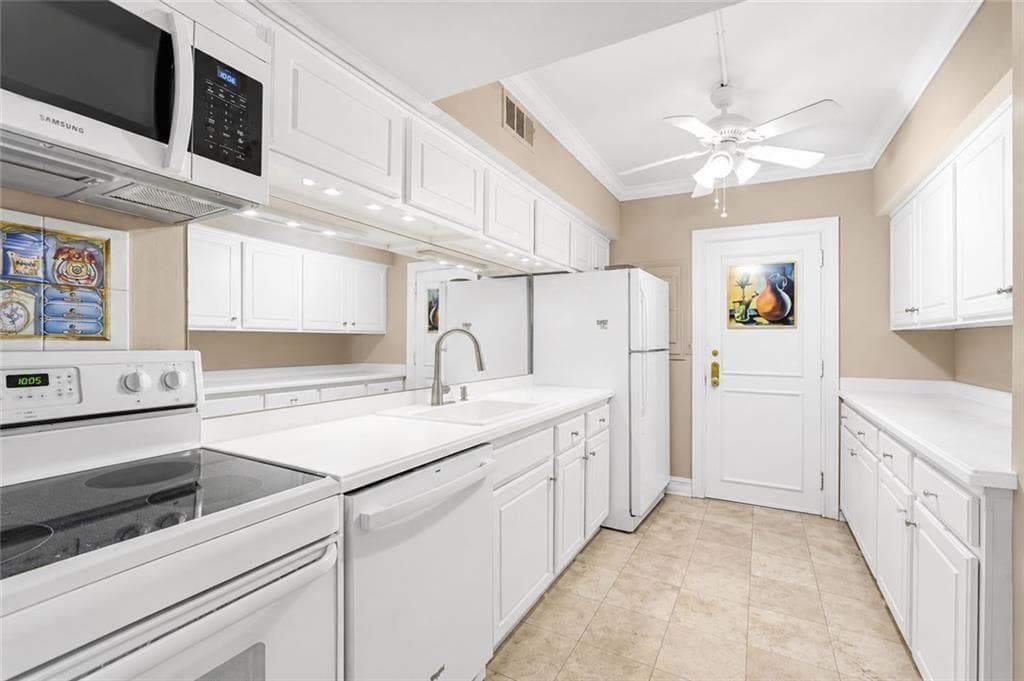 3 bedroom, 3 bathroom, 3,000 sq ft condominium for sale at 3648 Peachtree Road 4S, Atlanta, GA 30319 — photo 7