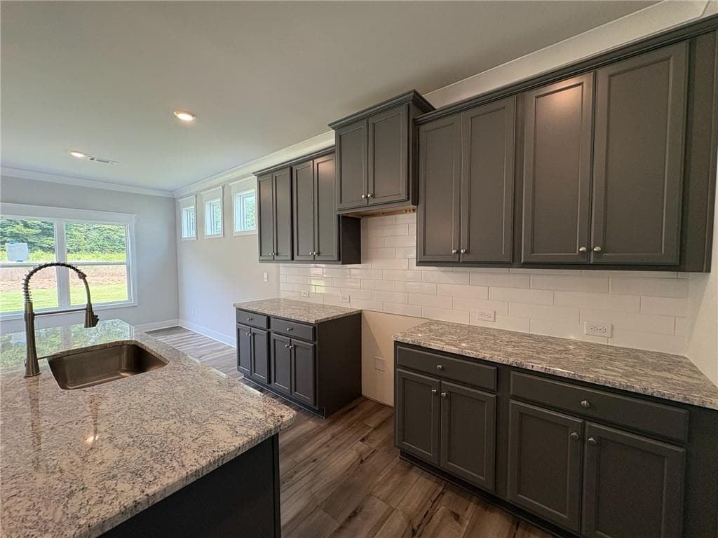 5 bedroom, 4 bathroom, 2,886 sq ft single family residence for sale at 10 Commons Way, Cartersville, GA 30120 — photo 3