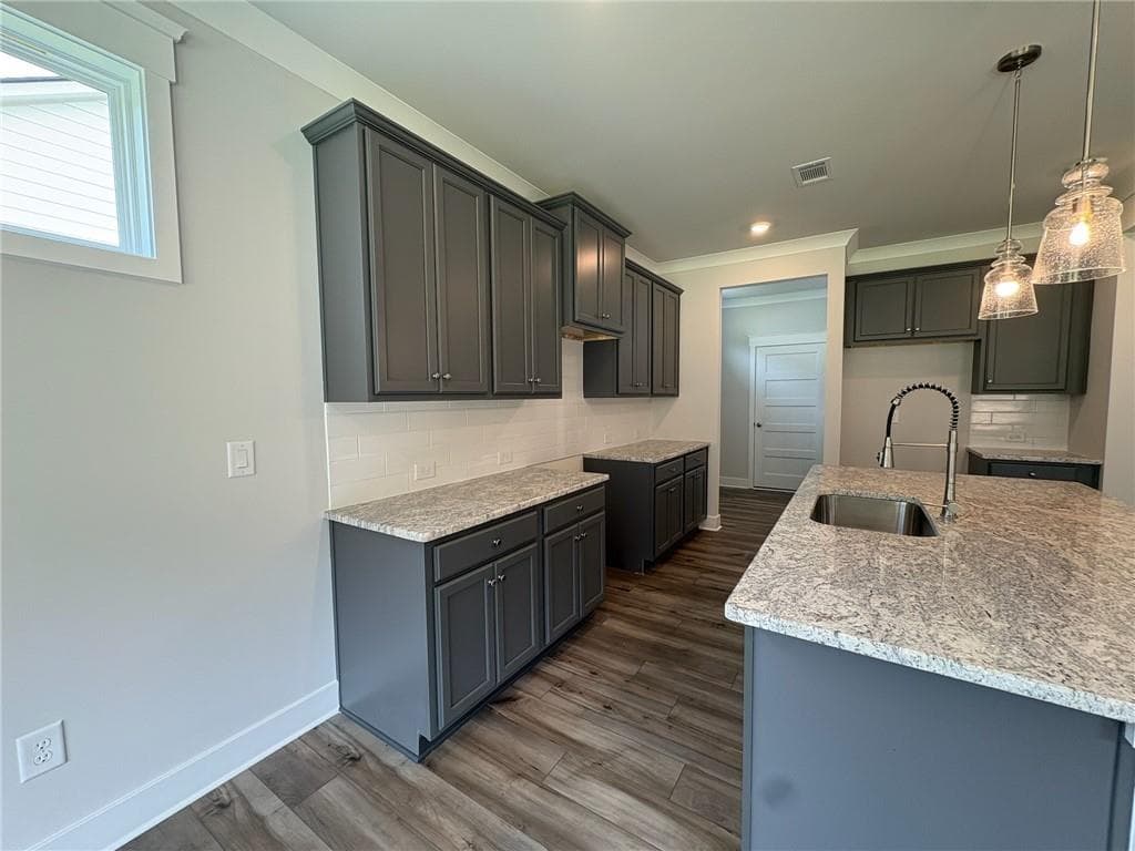 5 bedroom, 4 bathroom, 2,886 sq ft single family residence for sale at 10 Commons Way, Cartersville, GA 30120 — photo 4