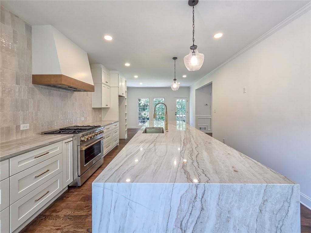 5 bedroom, 4 bathroom, 4,396 sq ft single family residence for sale at 588 Lees Trace, Marietta, GA 30064 — photo 7