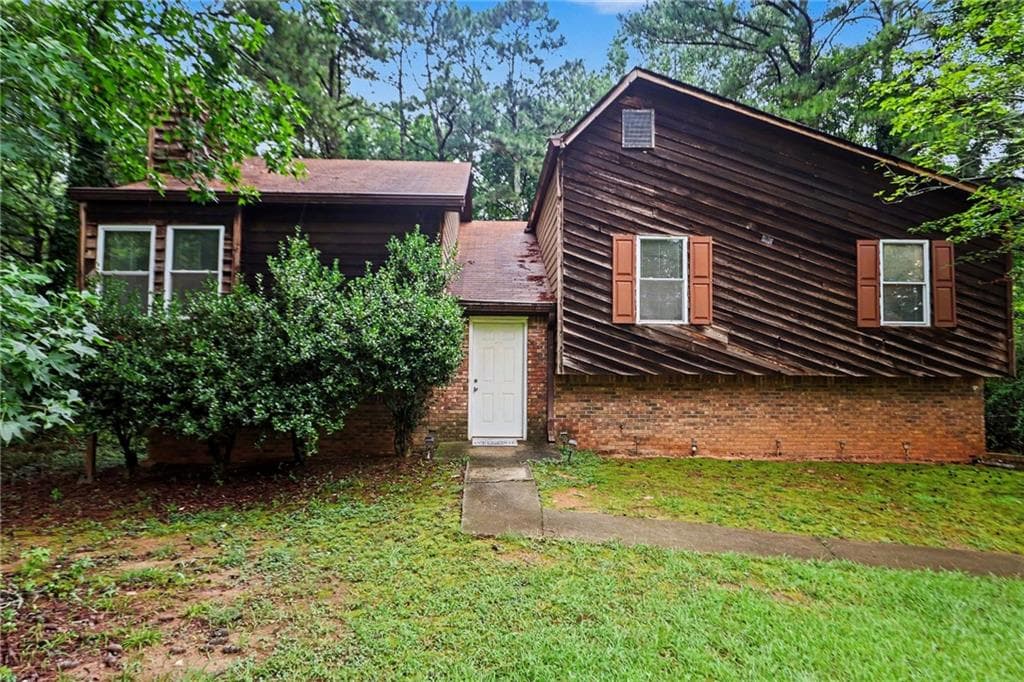4 bedroom, 3 bathroom, 1,974 sq ft single family residence for sale at 5894 Sutton Drive, Douglasville, GA 30135 — photo 1 of 31