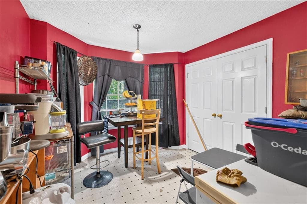 4 bedroom, 3 bathroom, 2,226 sq ft single family residence for sale at 2345 Rocky Waters Trail, Buford, GA 30519 — photo 7