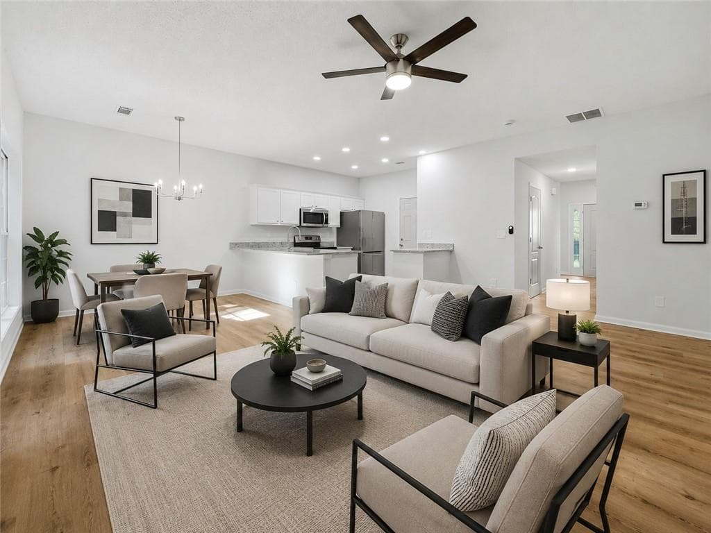 3 bedroom, 3 bathroom, 1,552 sq ft townhouse under contract at 174 Madeline Court, Mcdonough, GA 30253 — photo 3