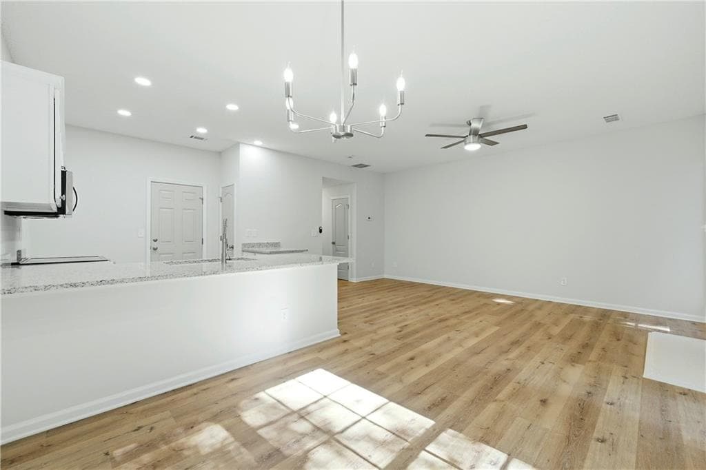 3 bedroom, 3 bathroom, 1,552 sq ft townhouse under contract at 174 Madeline Court, Mcdonough, GA 30253 — photo 9