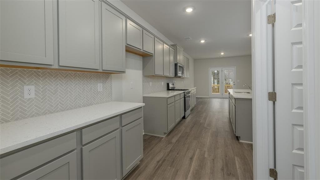5 bedroom, 3 bathroom, 3,227 sq ft single family residence for sale at 2241 Edgecombe Lane, Dacula, GA 30019 — photo 5