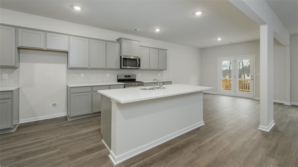 5 bedroom, 3 bathroom, 3,227 sq ft single family residence for sale at 2241 Edgecombe Lane, Dacula, GA 30019 — photo 7