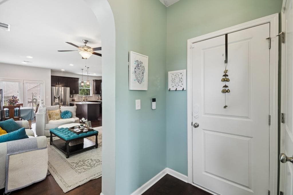 3 bedroom, 3 bathroom, 1,617 sq ft townhouse for sale at 2278 Rolling Trail, Stonecrest, GA 30058 — photo 4
