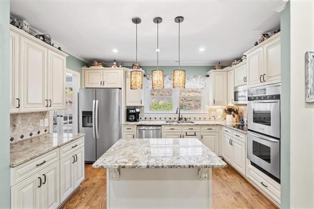 7 bedroom, 5 bathroom, 5,275 sq ft single family residence for sale at 20 Pine Valley Road, Rome, GA 30165 — photo 3