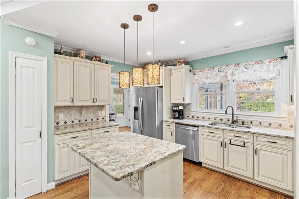 7 bedroom, 5 bathroom, 5,275 sq ft single family residence for sale at 20 Pine Valley Road, Rome, GA 30165 — photo 4