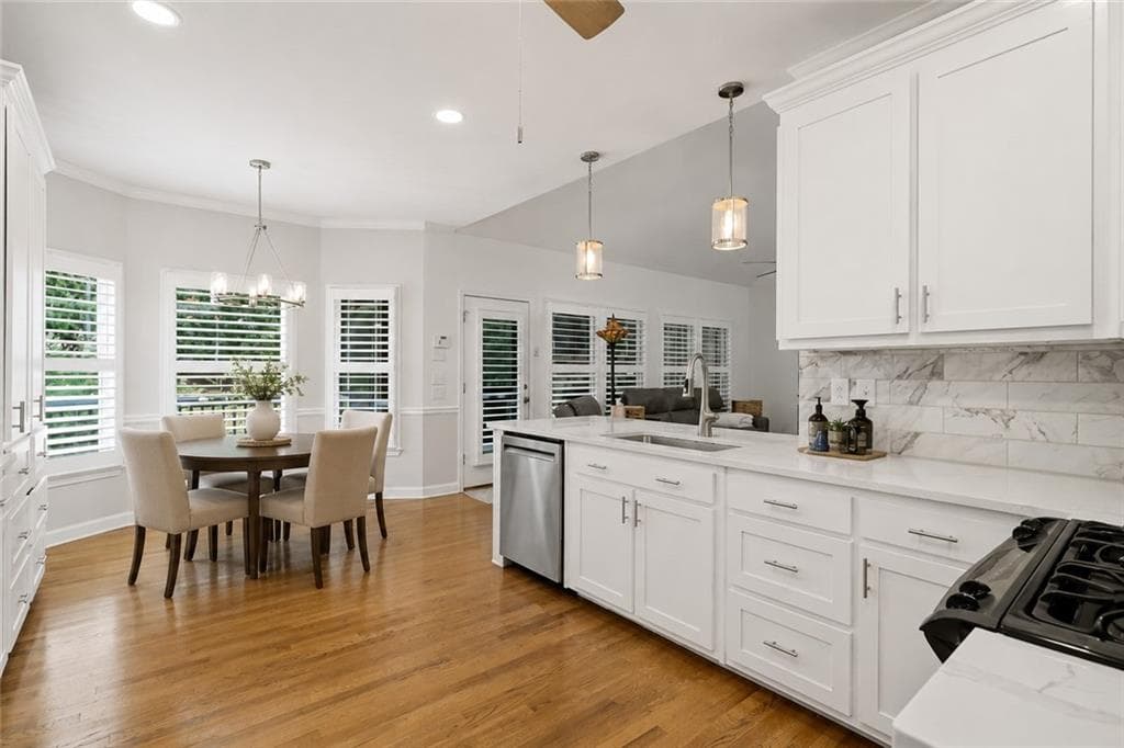 4 bedroom, 3 bathroom, 4,225 sq ft single family residence for sale at 2045 Southers Circle, Suwanee, GA 30024 — photo 8