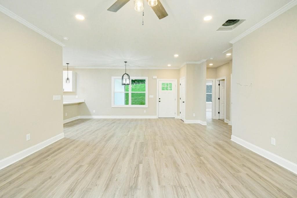 3 bedroom, 2 bathroom, 2,154 sq ft single family residence for sale at 5342 Monarch Drive, Gainesville, GA 30506 — photo 7